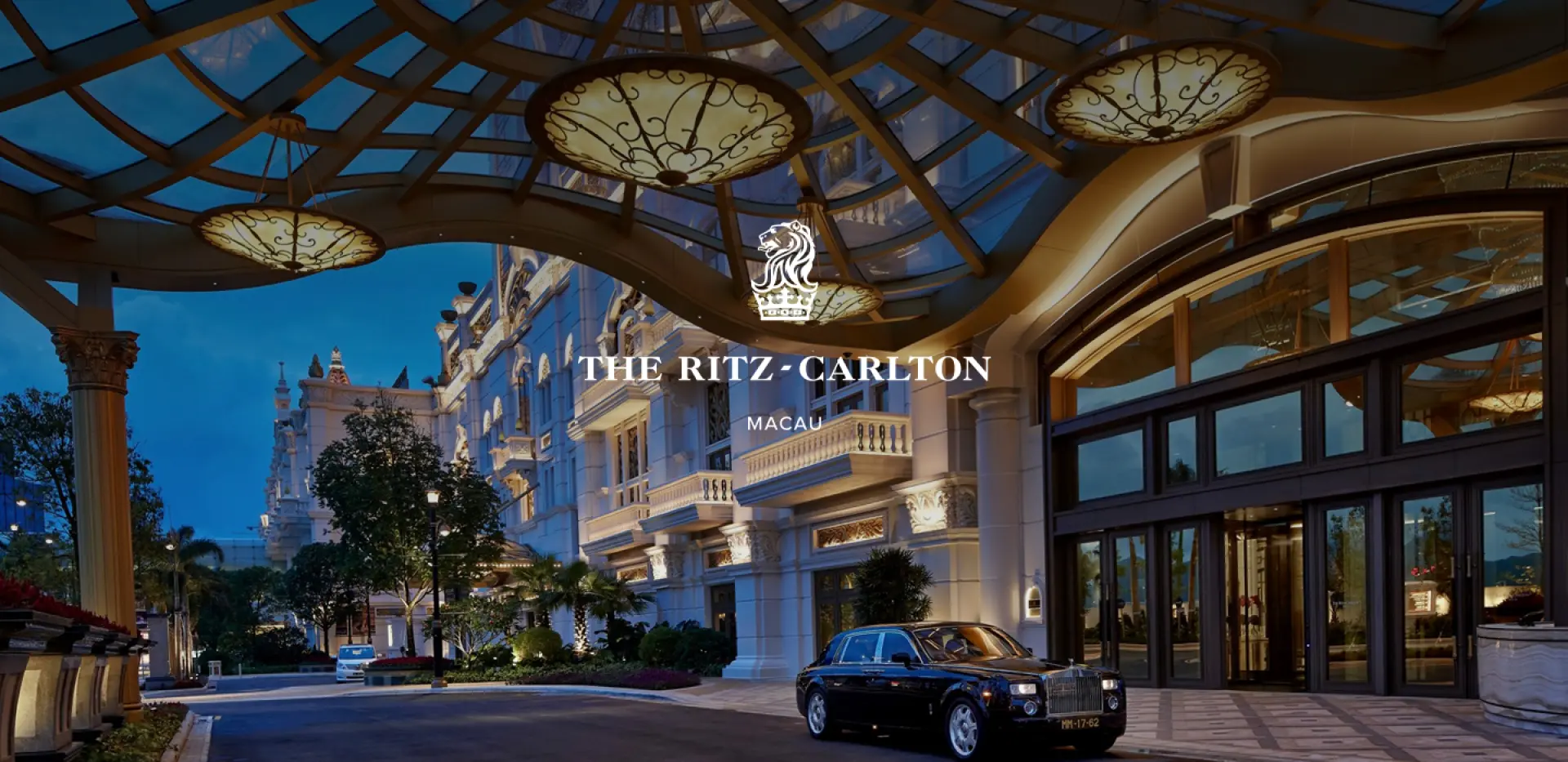 LUXURY HOTEL BOOKING